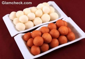 gulab jamun rosgulla served in plastic trays diwali sweets