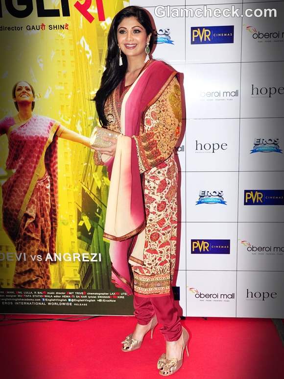 konkona sen sharma 2012 ethnic wear english vinglish premiere