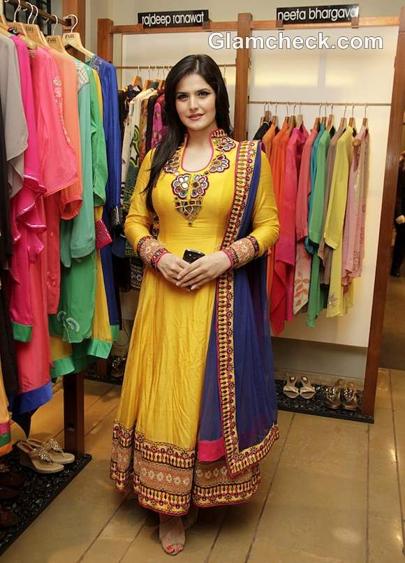 zarine khan in anarkali suit traditional