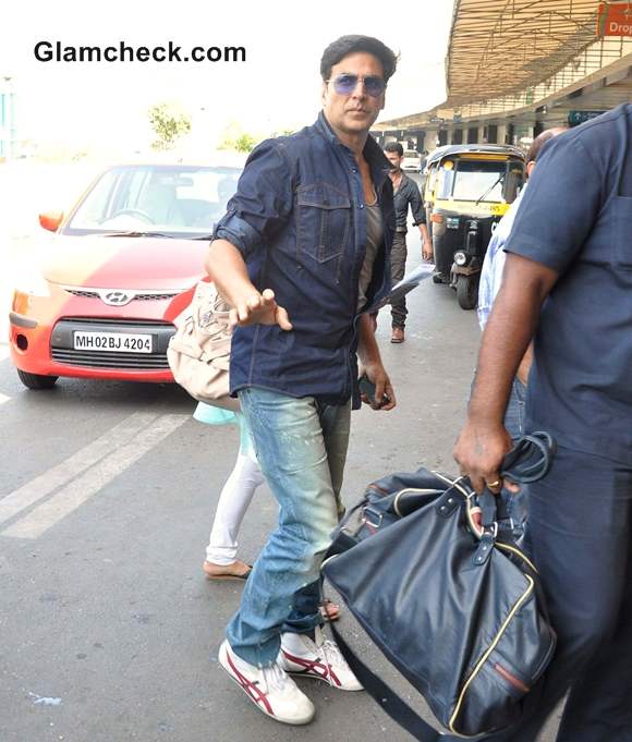 Airport Style-Akshay Kumar-khiladi 786-2