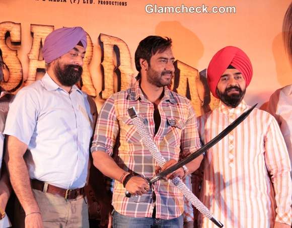 Ajay Devgan Resolves Son of Sardar Conflicts at Screening