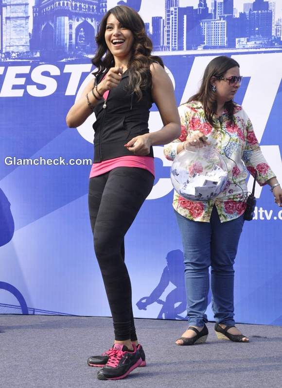 Bipasha Basu Promoting NDTVs Walk for Fitness in Mumbai