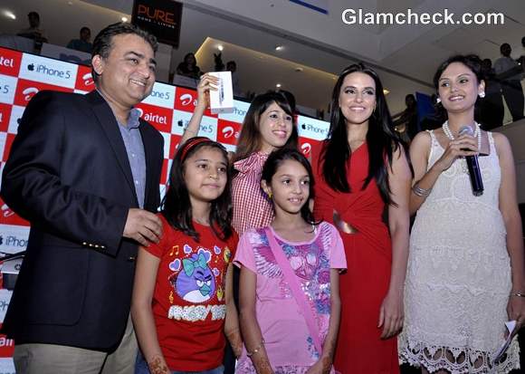 Neha Dhupia Launches iPhone 5 New Delhi