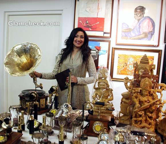 Rituparna Sen Gupta Inaugurates National Art Fair 2012