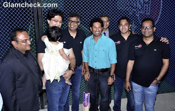 Sachin Tendulkar Inaugurates SMAASH at Phoenix Mill