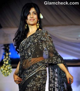 Shibani Kashyap Walk For Peace fashion show by Neeta Lulla