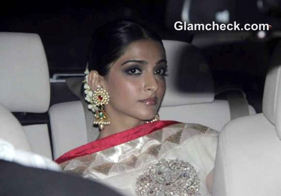 Sonam Kapoor at amitabh Bachchan Diwali Bash