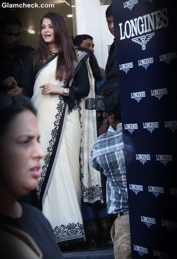 Aishwarya Rai sari at launche of Longines Boutique in Hyderabad