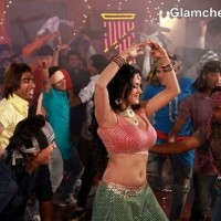 Veena Malik Item Song Punjabi movie Jatts in Golmaal