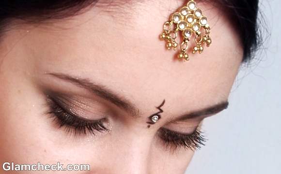 contemporary bindi designs