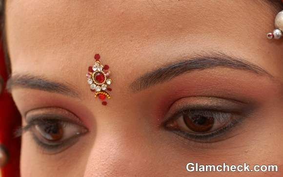 stone bindi designs indian