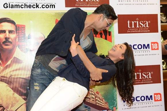 Akshay Kumar Kajal Aggarwal Special Chabbis promotions