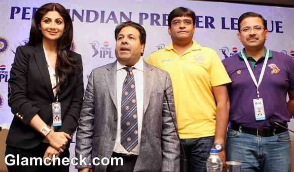 Shilpa Shetty And Preity Zinta At IPL 2013 Player Auction In Chennai