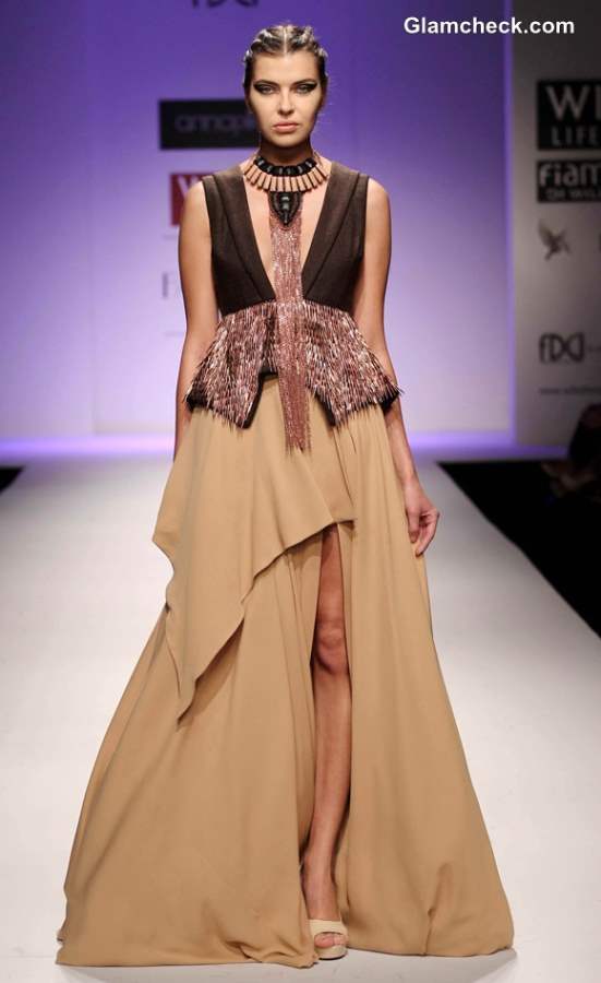 “Anaikka” by Kanika Saluja Choudhry at Wills Lifestyle India Fashion ...