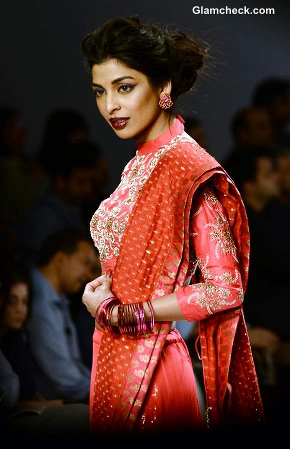 Raat ki Rani by Nikasha Tawadey at WIFW Fall-Winter 2013