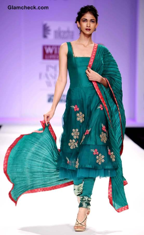 WIFW Fall-Winter 2013 Raat ki Rani by Nikasha Tawadey