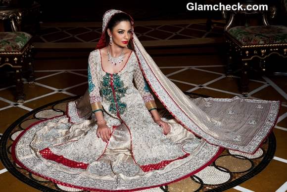 Indian Bridal How to Pick the Perfect Bridal Outfit