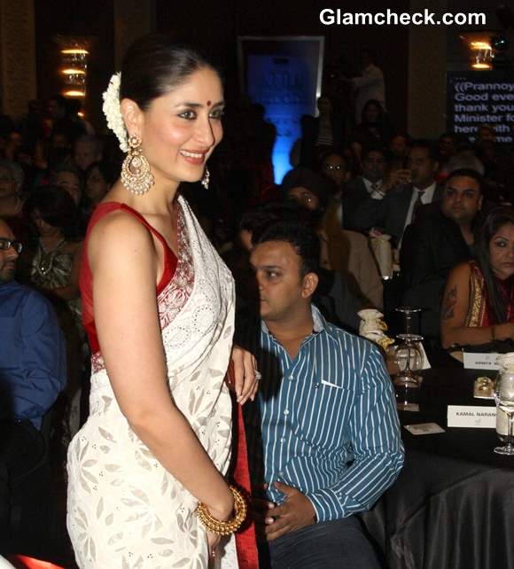 Kareena Kapoor at NDTV Indian of the Year 2012