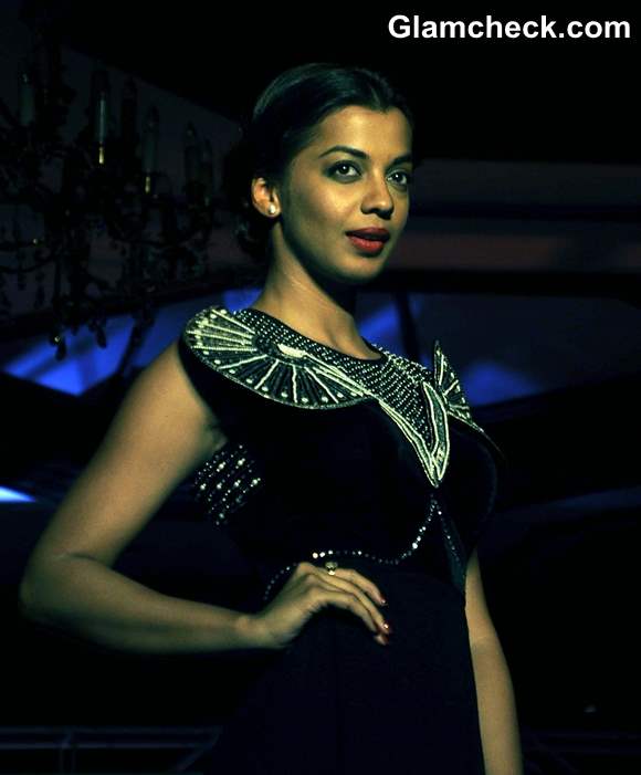 Mugdha Godse Showstopper at Ditiya Roy New Label Fashion Show