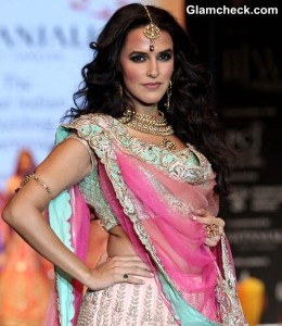 Neha Dhupia For Gitanjali at IIJW 2013