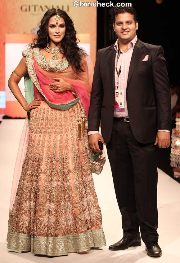 Neha Dhupia Gitanjali at IIJW 2013