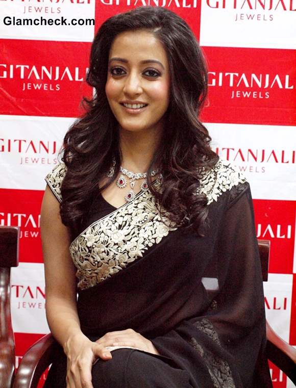 Raima Sen 2013 in Gorgeous Black Sari