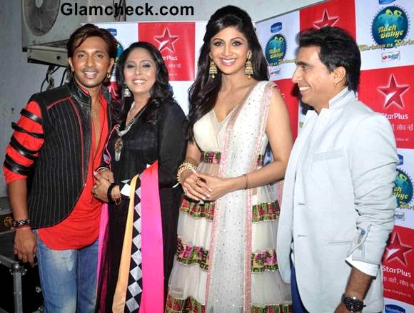 Shilpa Shetty Goes Traditional at Nach Baliye Finale