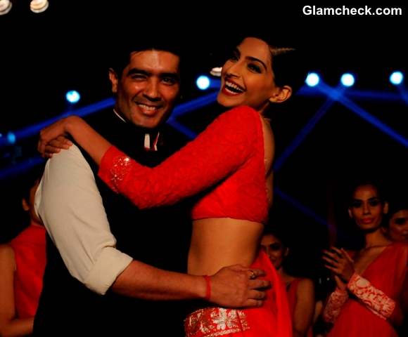 Sonam Kapoor and Manish Malhotra at the launch of Colagte Visible White