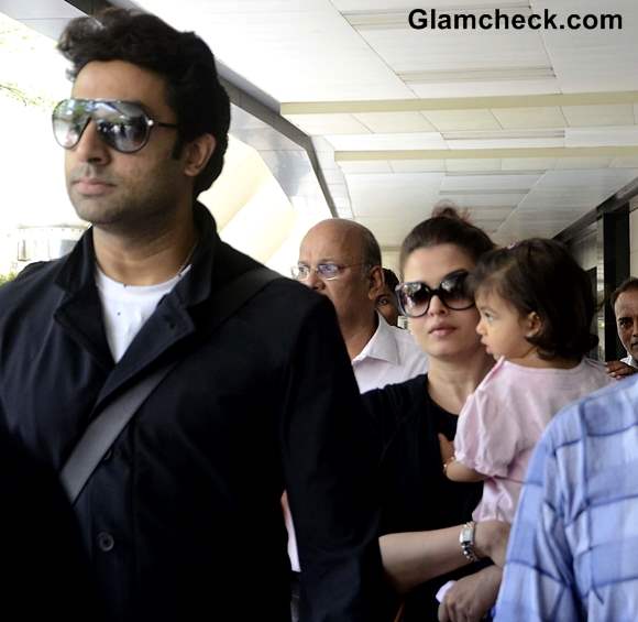 Aishwarya Rai Bachchan at Mumbai Airport with Aradhya and Abhisekh