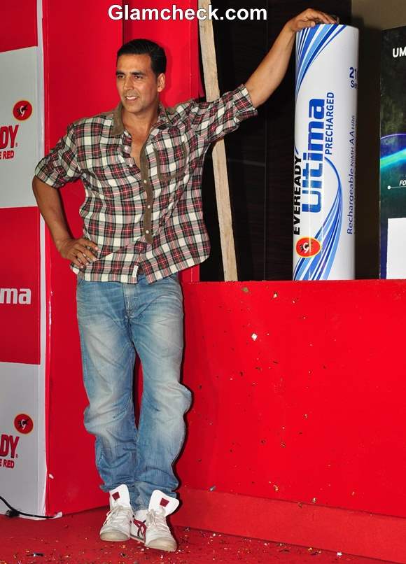 Akshay Kumar 2013 Eveready Ultima Power Batteries Launch