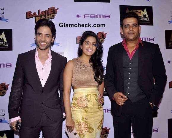 Cast of Bajatey Raho at Premiere in Mumbai