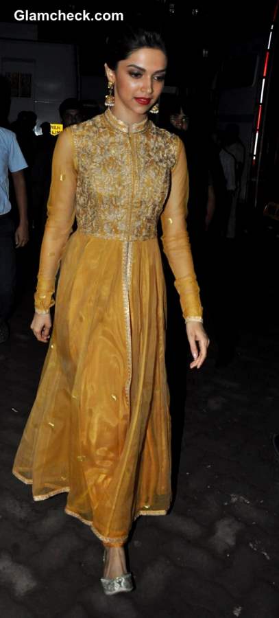 Deepika Padukone Golden anarkali suit 2013