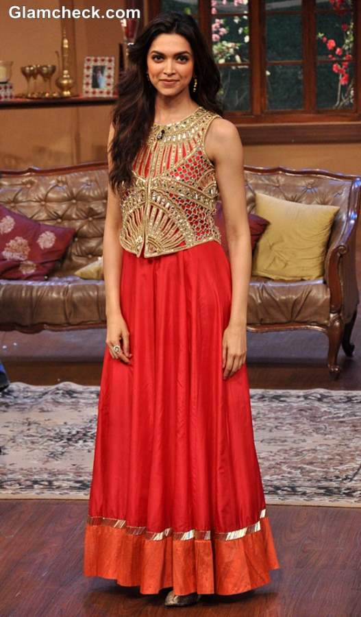 Deepika Padukone in Arpita Mehta outfit at Chennai Express Promo