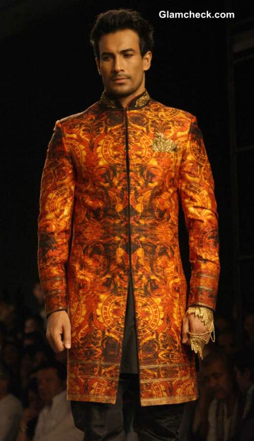 India Bridal Fashion Week 2013 Shantanu and Nikhil grooms collection