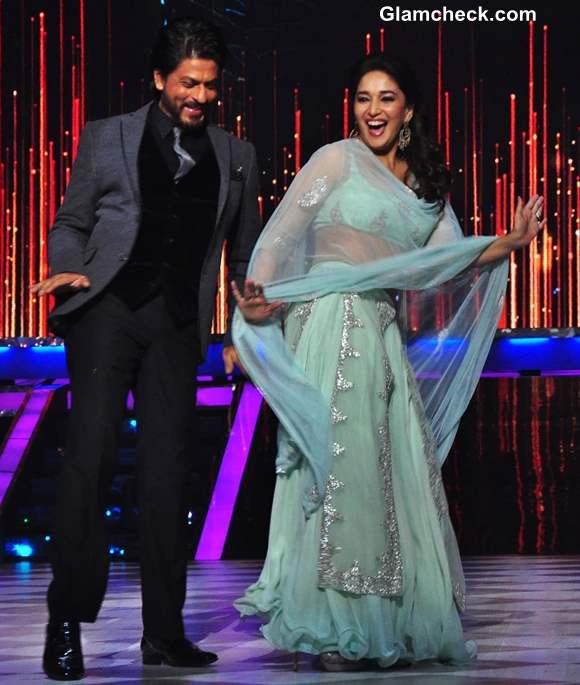 Madhuri Dixit Sharukh Khan dancing on Jhalak Dikhla Ja