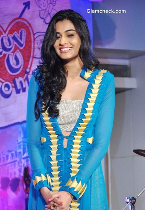 Neha Hinge Love U Soniyo 2013