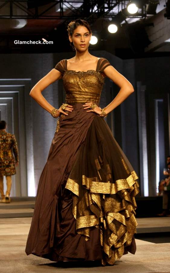 Shantanu and Nikhil Collection India Bridal Fashion Week 2013 Day 1