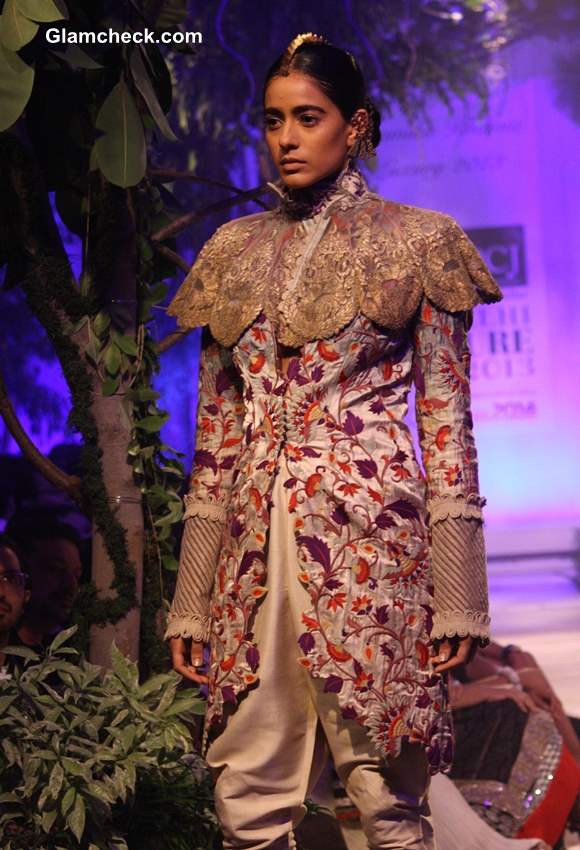 Delhi Couture Week 2013 Anamika Khanna