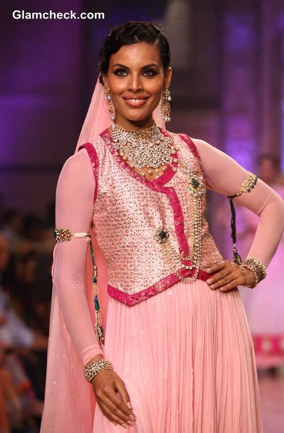 IIJW 2013 Birdichand Ghanshyamdas jewlery collection