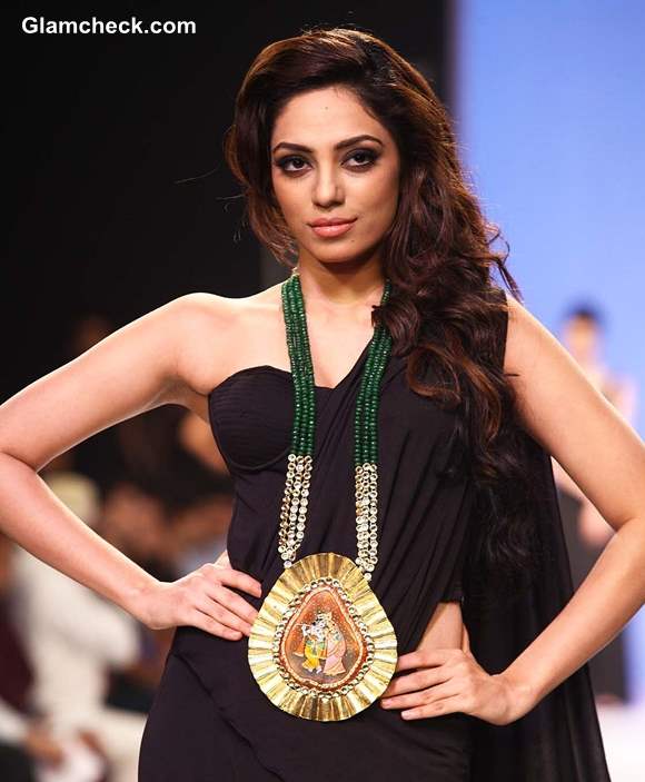 IIJW 2013 Derewala World Jewellery