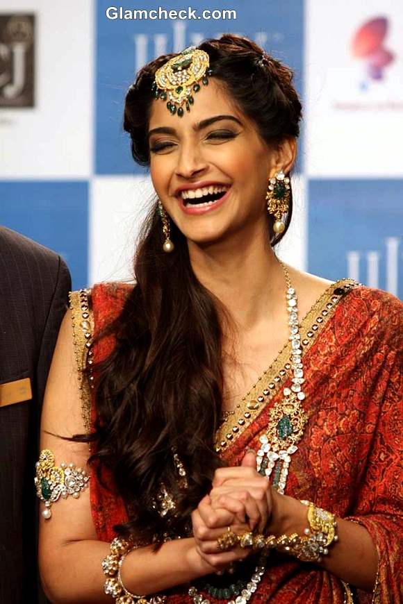 IIJW 2013 Grand Finale Sonam Kapoor