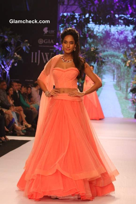 IIJW 2013 Lisa Hayden at Nirav Modi show