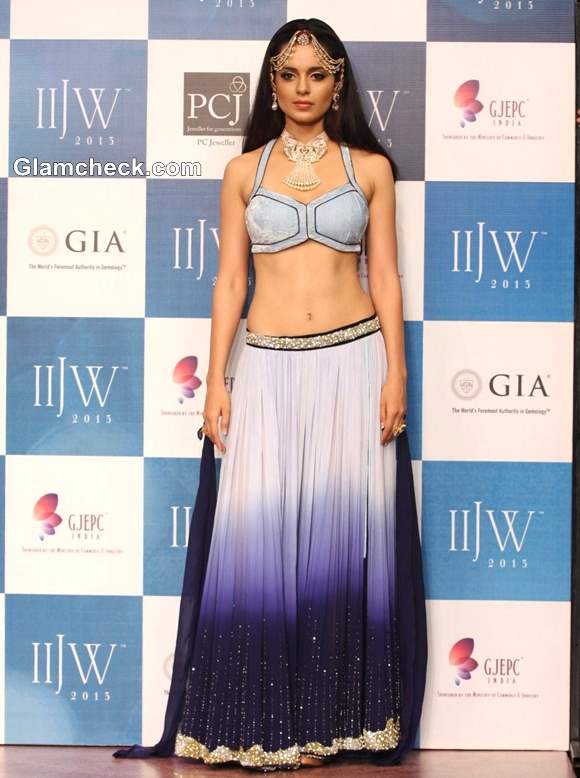 Kangana Ranaut IIJW 2013 for Birdichand Ghanshyamdas