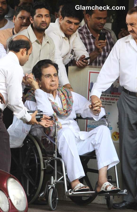 Dilip Kumar Discharged from Hospital