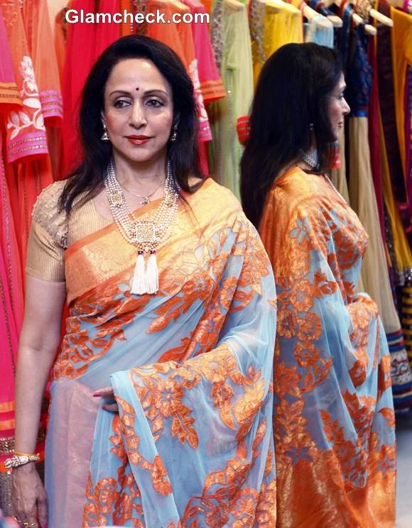 Hema Malini Promotes Neeta Lulla New Sari Collection in Mumbai