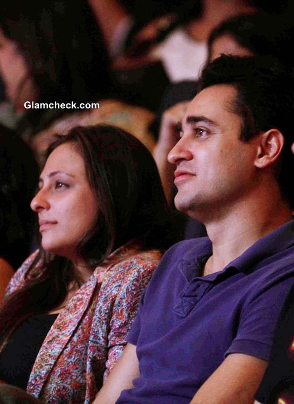 Imran and Wife Enjoy Vir Das Battle of the Sexes in Mumbai