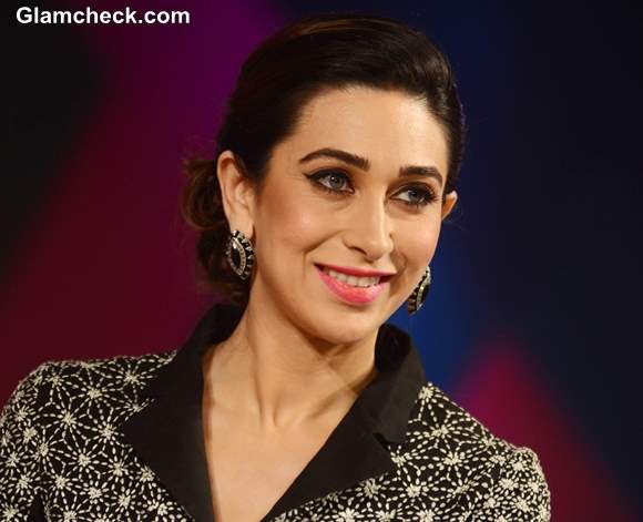 Karisma Kapoor in Rahul Mishra at Globoil India 2013 Awards — Indian ...