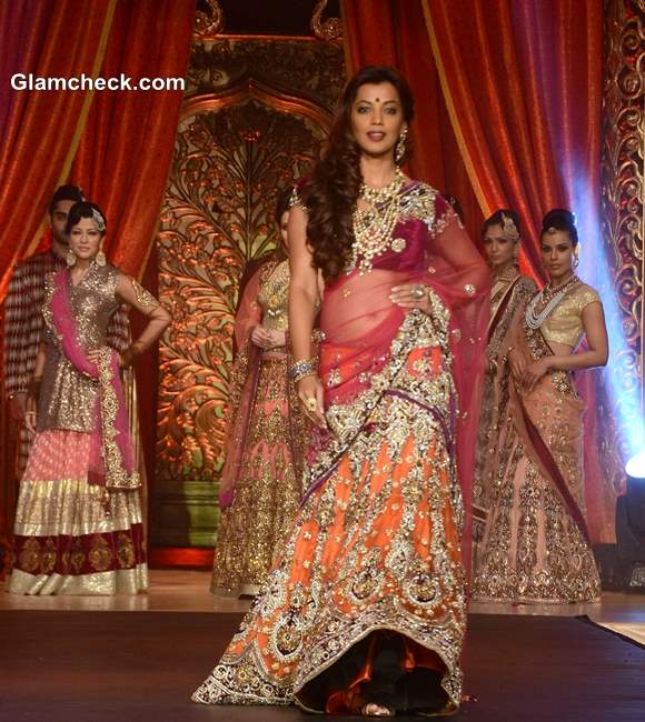 Mugdha Godse at Vikram Phadnis Bridal Couture Collection 2013