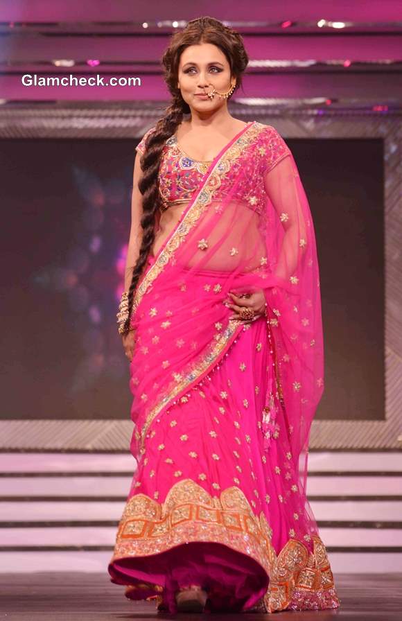 Rani Mukherjee Walks the Ramp in Pink Lehenga 2013 for Late Yash Chopra