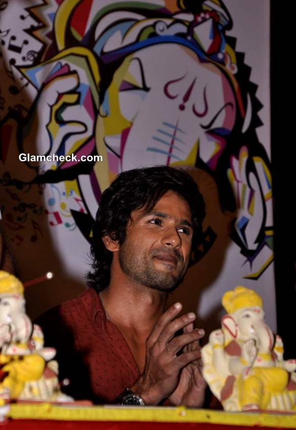 Shahid Kapoor Times Green Ganesha Campaign